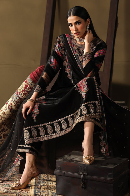 CVT5-01 – authentic Pakistani dress from the Signora Velvet 25 collection for women in the UK