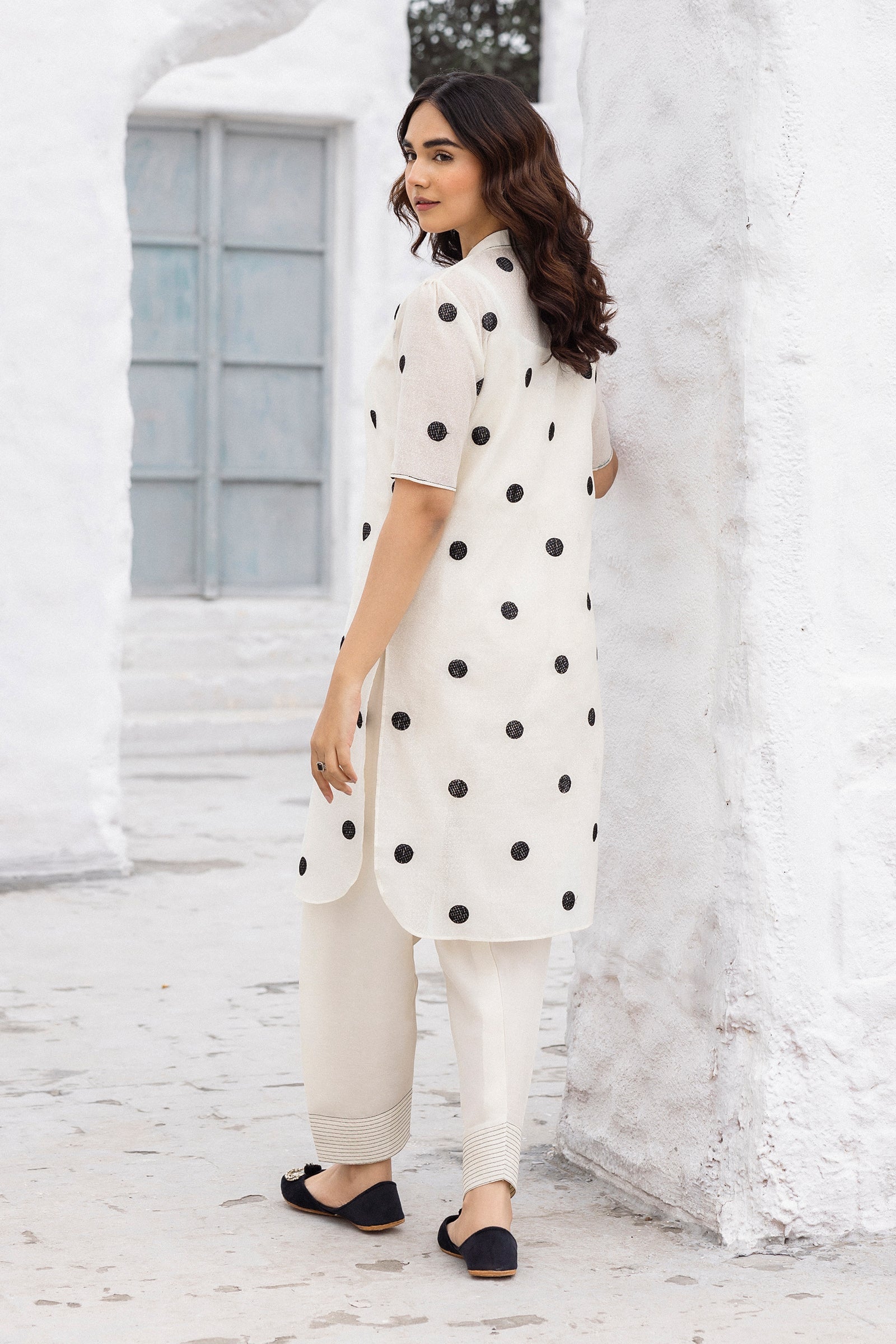 Erum Khan | Ramadan Edition | Elara by Maria Faisal - Registered Vendor of : Ansab Jahangir - type : Ladies Clothes - 100% original wedding dresses