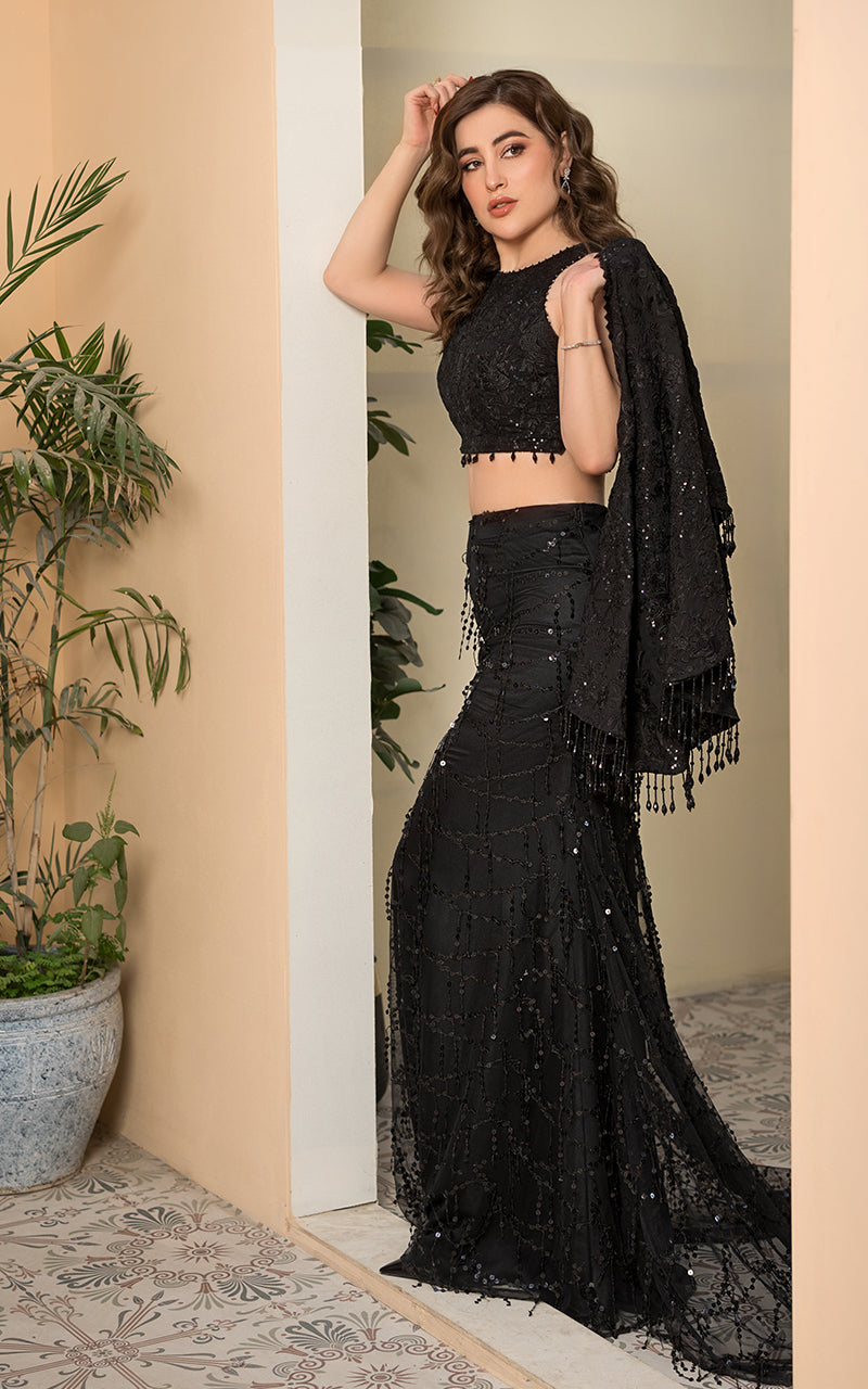 Threads and Motifs | Formal Dresses 25 | Embroidered Blouse With Embroidered Skirt And Embroidered Cape - Ladies Clothes - Maria Faisal