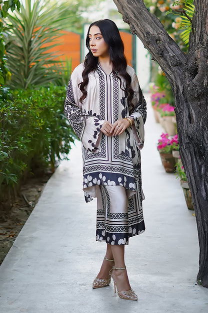 Erum Khan | Nue Pret | Royal Mirage - Ladies Clothes - Maria Faisal