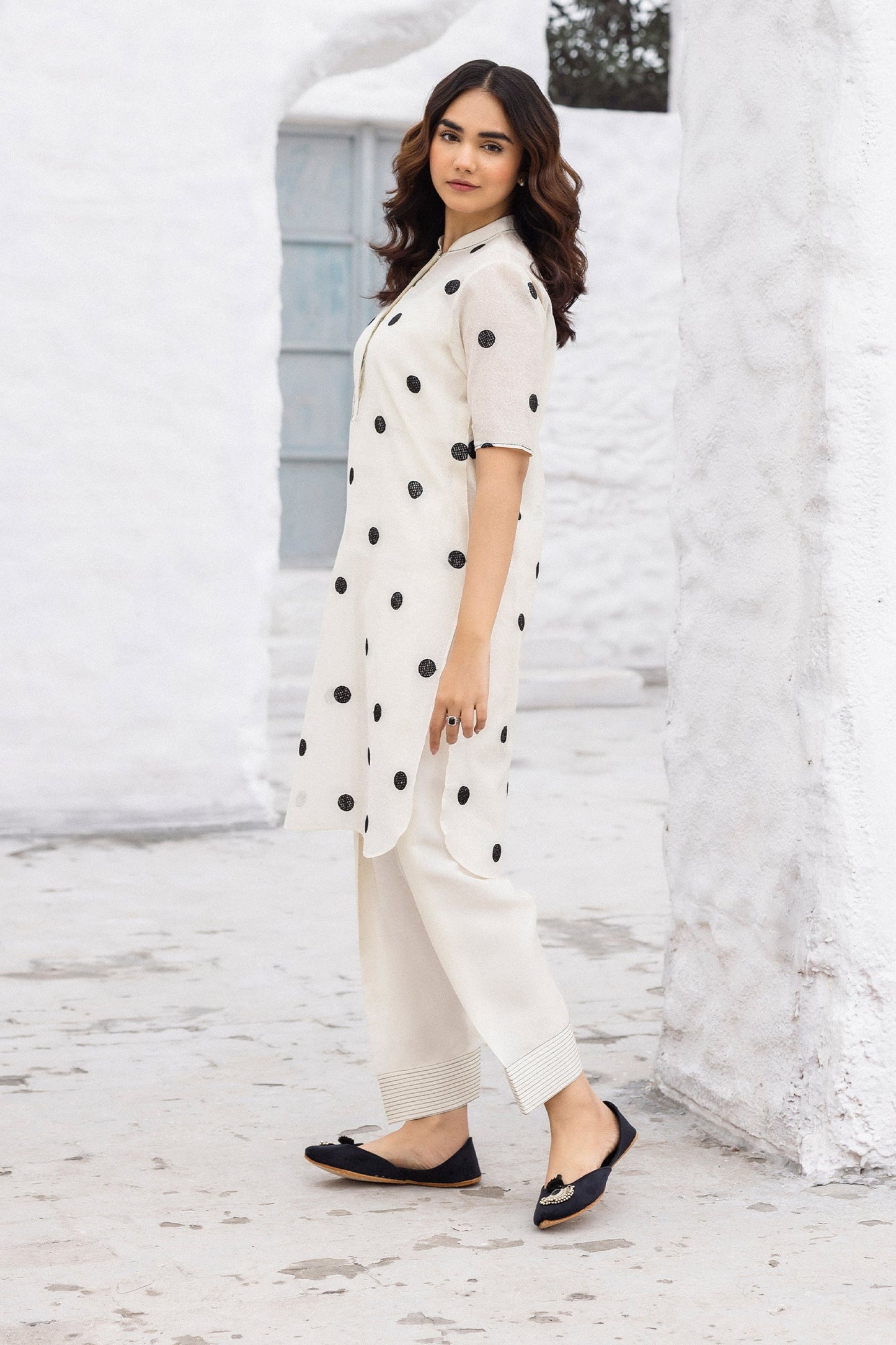 Erum Khan | Ramadan Edition | Elara by Maria Faisal - Registered Vendor of : Ansab Jahangir - type : Ladies Clothes - 100% original wedding dresses