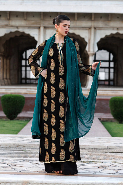 Vanya | Virsa Formals | ED-013 - Formal Dress - available at Maria Faisal in UK and USA.