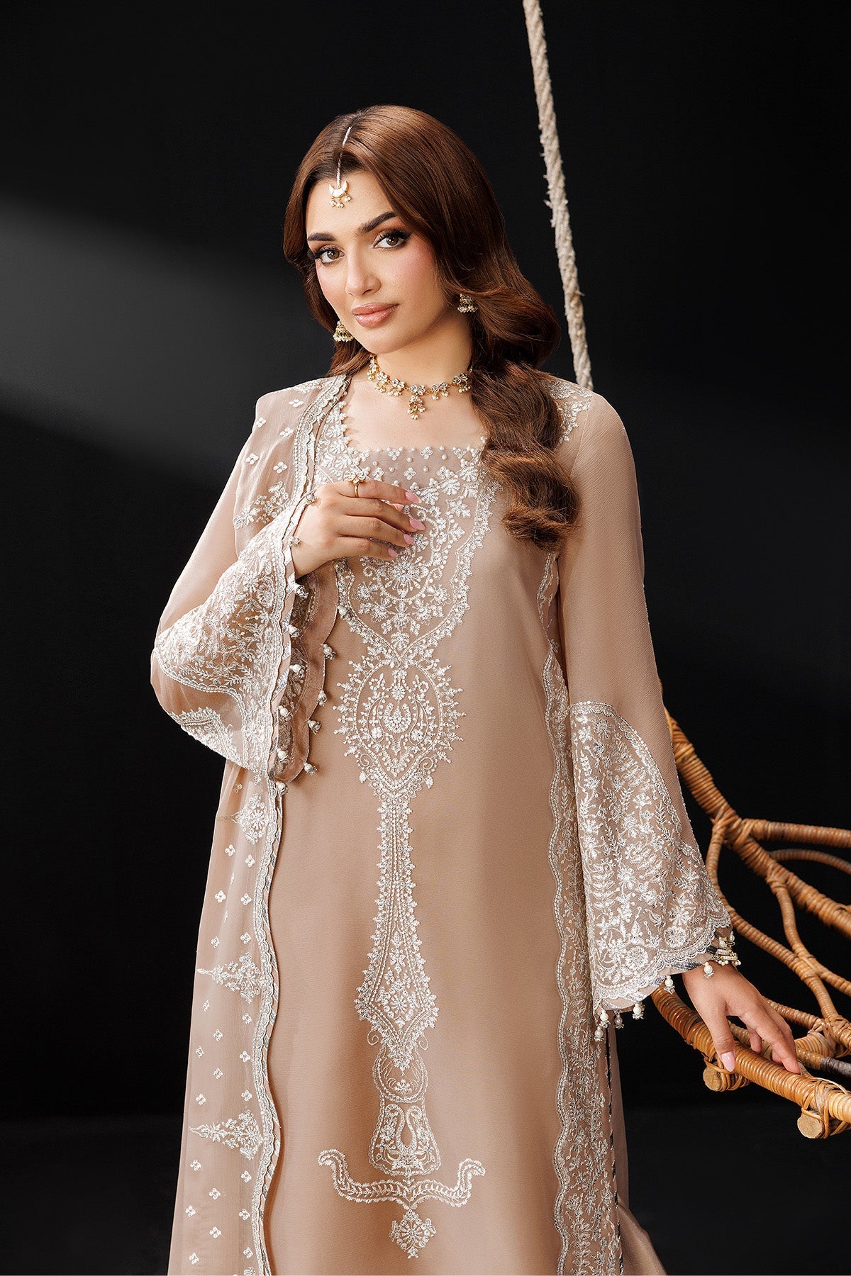 Alizeh | Dua Formals 26 | AF-DUA-3031-Gilded Lace - Dress - available at Maria Faisal in UK and USA.