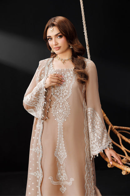 Alizeh | Dua Formals 26 | AF-DUA-3031-Gilded Lace - Dress - available at Maria Faisal in UK and USA.