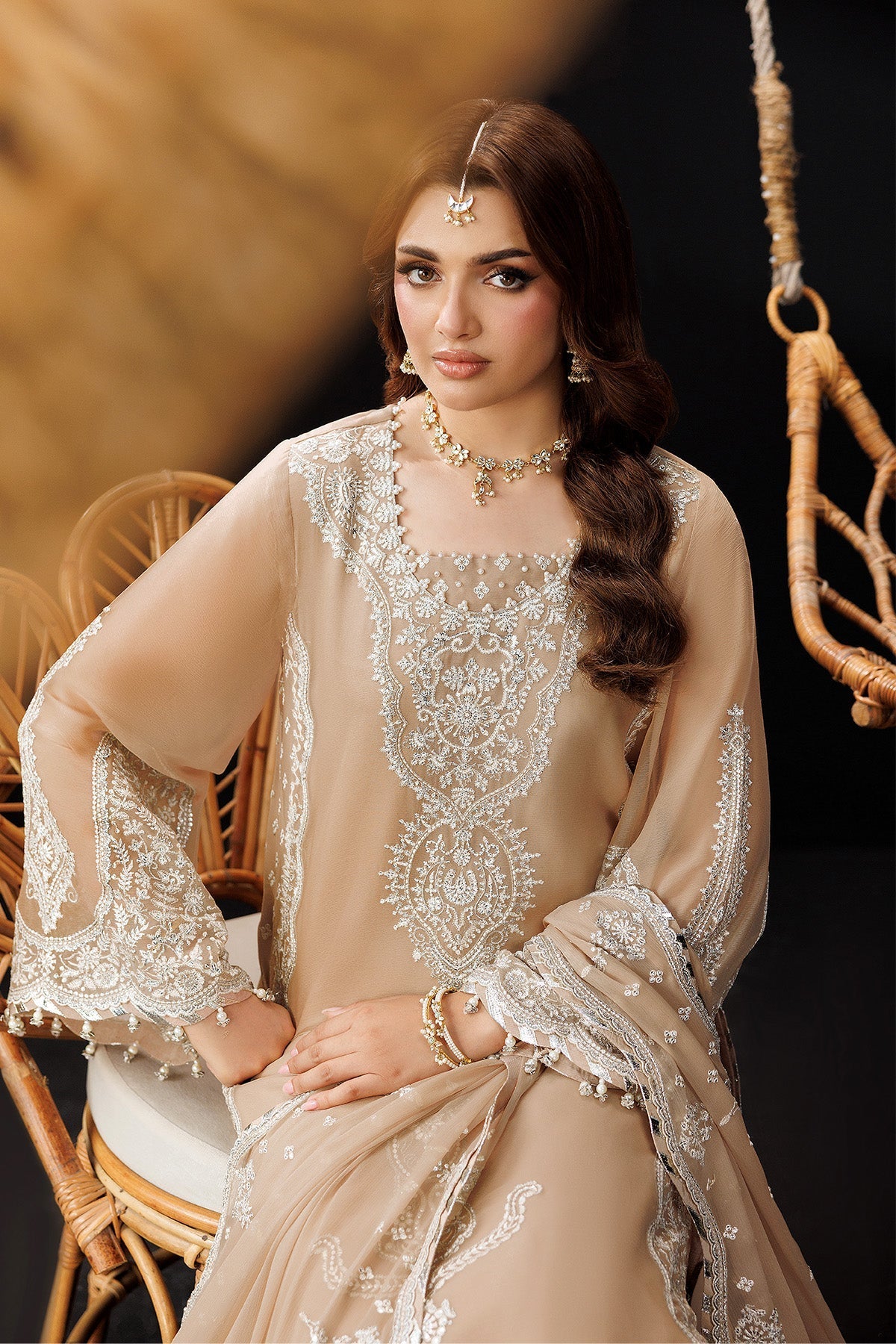 Alizeh | Dua Formals 26 | AF-DUA-3031-Gilded Lace - Dress - available at Maria Faisal in UK and USA.