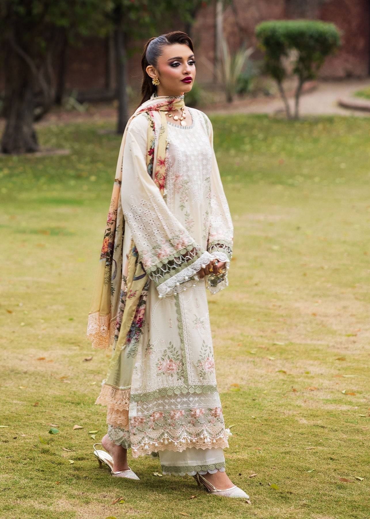 Paras by Pasha | Bloom and Beyond | Snowdrop Bloom by Maria Faisal - Registered Vendor of : Paras by Pasha - type : Ladies Clothes - 100% original wedding dresses
