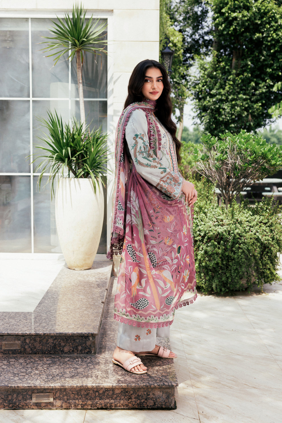 Florent | Intermix 25 | FIM - 2A - Ladies Clothes - Maria Faisal