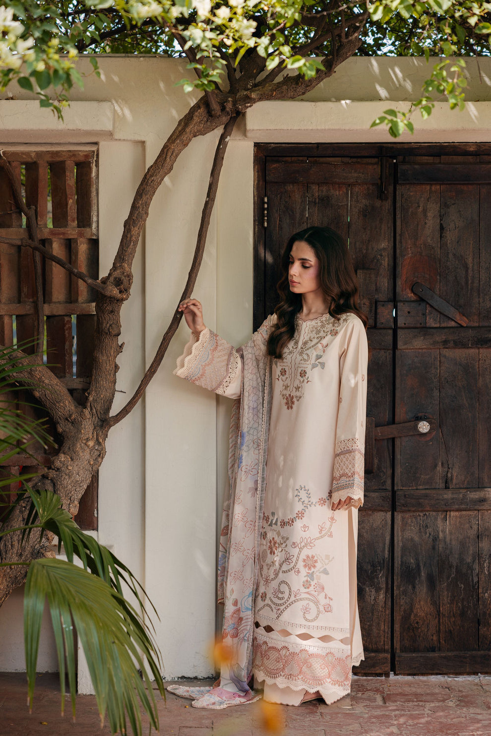 Florent | Festive Luxury Lawn 26 | FZF - 5A - Luxury Dress - available at Maria Faisal in UK and USA.