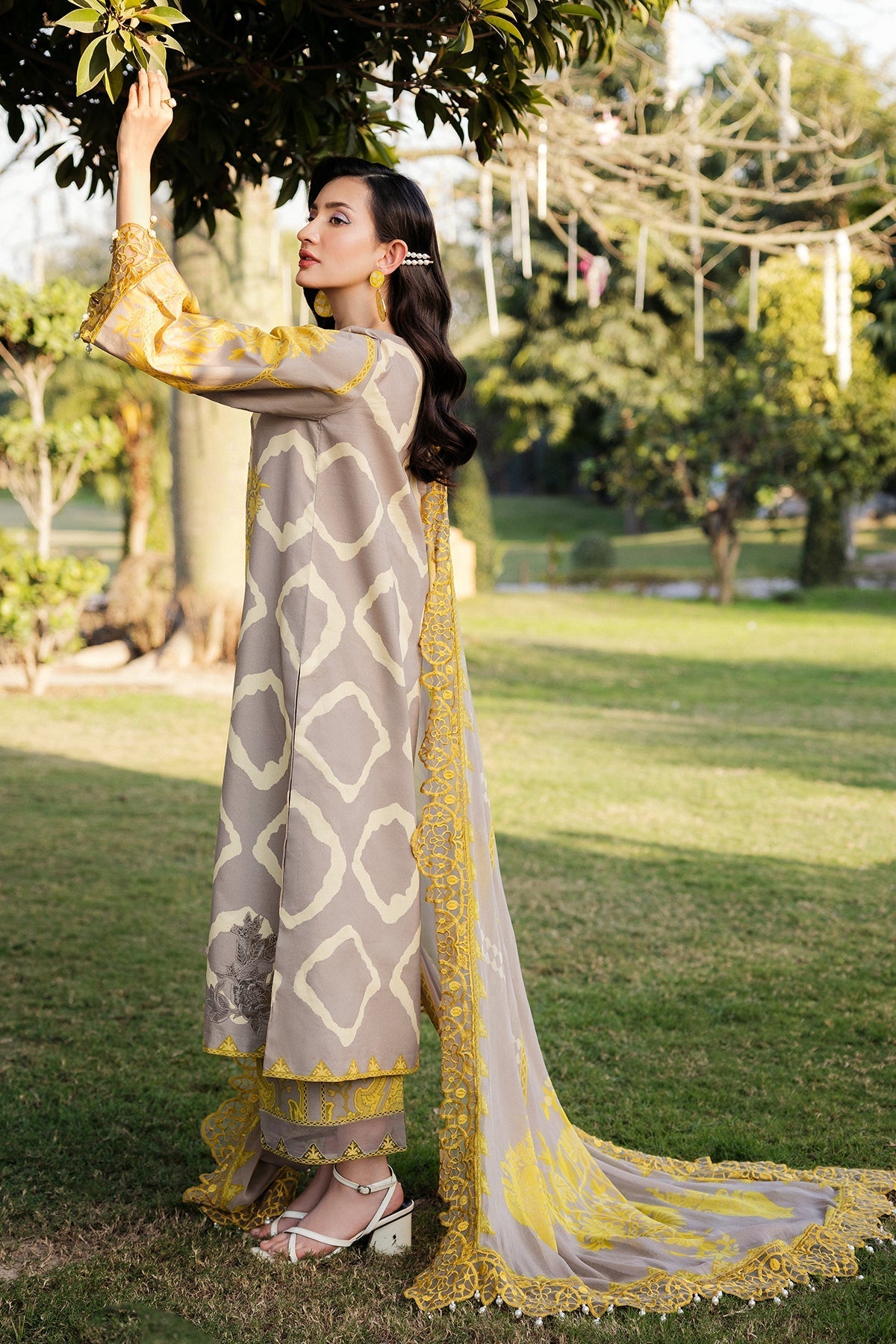 Charizma | Print Melody | SH5-10P by Maria Faisal - Registered Vendor of : Charizma - type : Ladies Clothes - 100% original wedding dresses