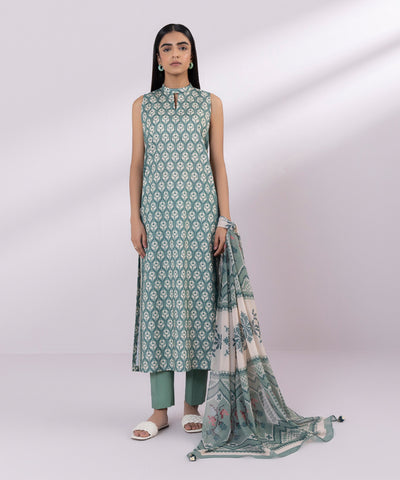 Sapphire | Eid Collection | S86 - Designer Dress with Intricate embroidery and embellishments. Shop elegent wedding dress at Maria Faisal.