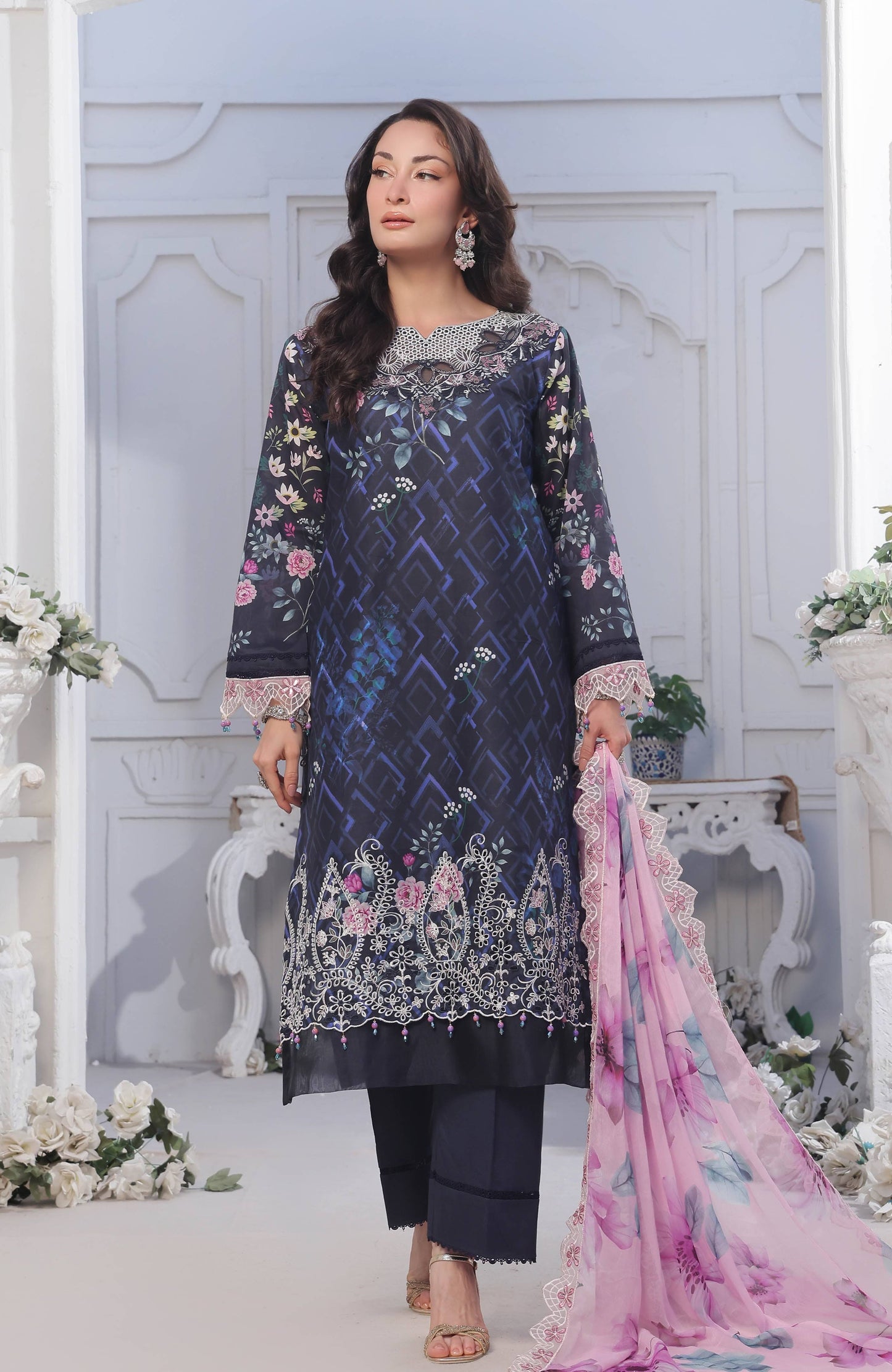 Al Zohaib | Applique Kari Cutwork Edit 25 | ACE-25-10 by Maria Faisal - Registered Vendor of : Alzohaib - type : Ladies Clothes - 100% original wedding dresses