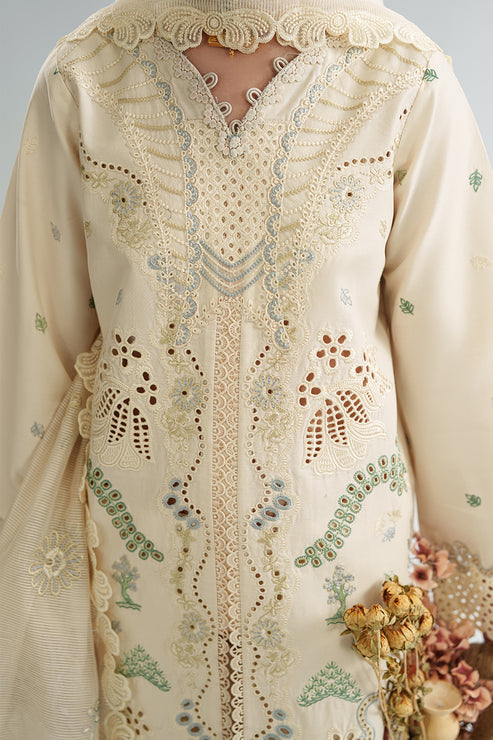 Aabyaan | Pret De Luxe 26 | EIRENE (AD-04) - Luxury Dress - available at Maria Faisal in UK and USA.