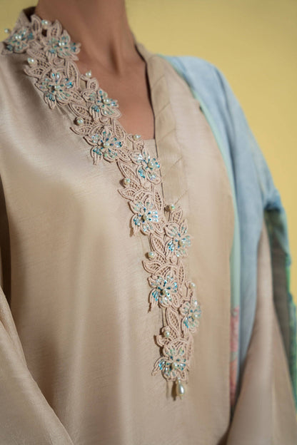 Ammara Khan | Sia 25 | D-12 by Maria Faisal - Registered Vendor of : Ammara Khan - type : Ladies Clothes - 100% original wedding dresses