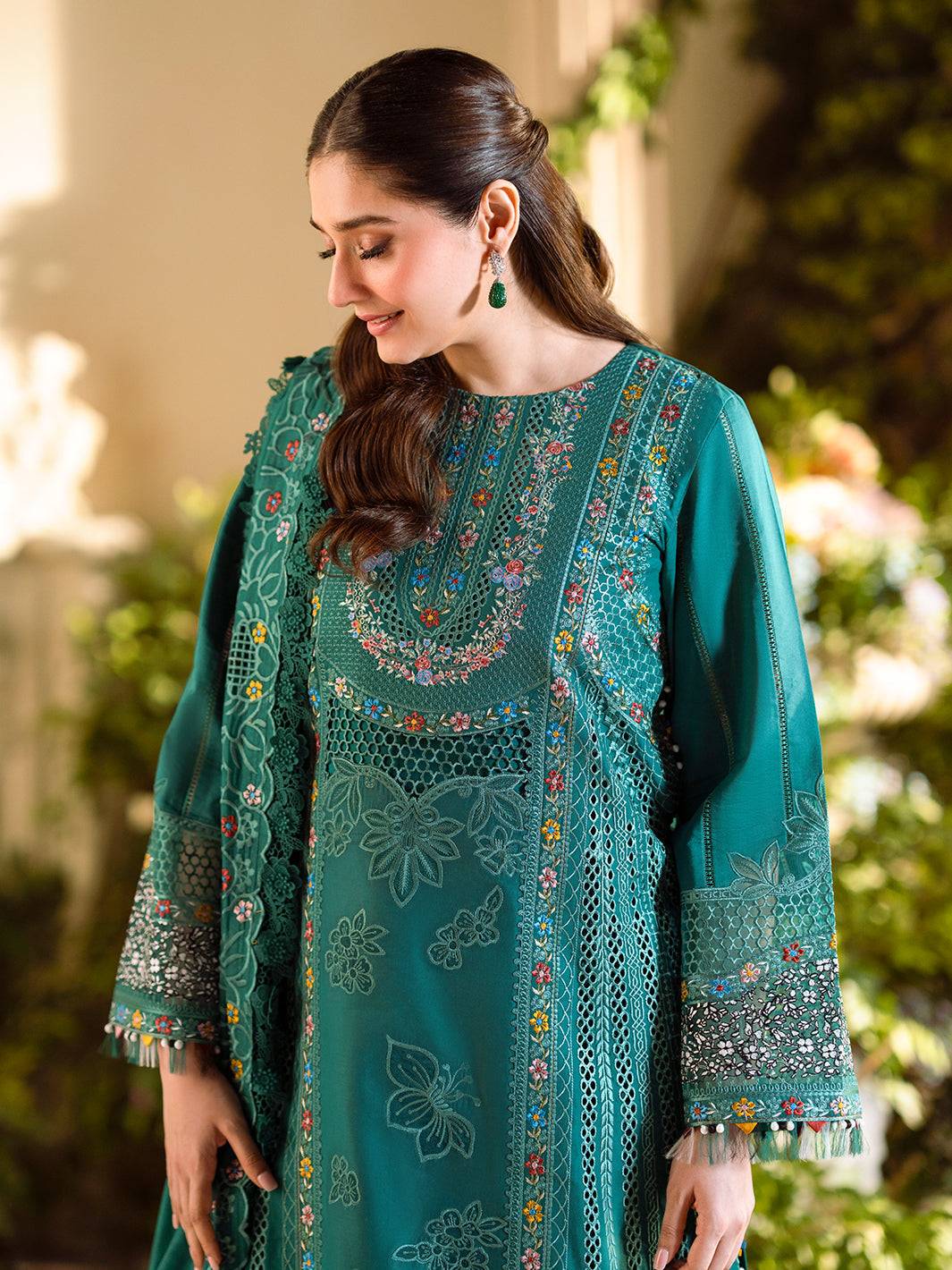 Bin Ilyas | Freesia Embroidered Lawn 25 | 102 - A by Maria Faisal - Registered Vendor of : Bin Ilyas - type : Ladies Clothes - 100% original wedding dresses