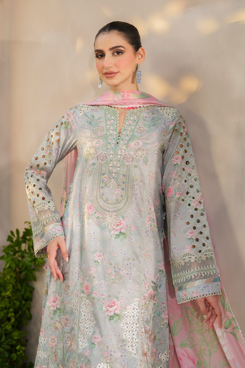 Iznik | Festive lawn 24 | SFL-07 - Designer Dress with Intricate embroidery and embellishments. Shop elegent wedding dress at Maria Faisal.