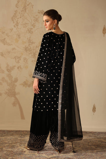 UF-4316 – authentic Pakistani dress from the Velvet 25 collection for women in the UK