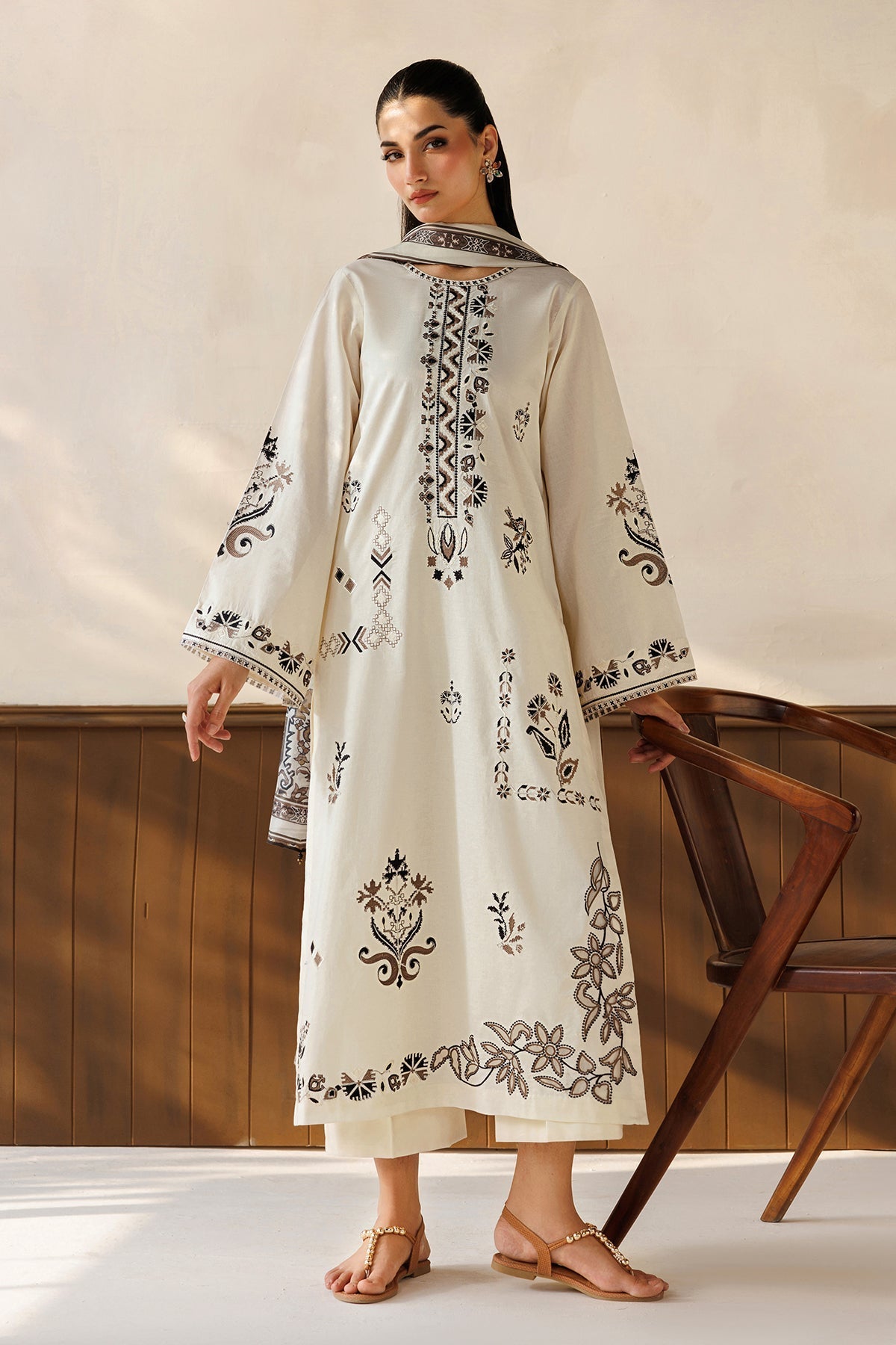 Baroque | Luxury Summer Pret | UF-4504 - Luxury Dress - available at Maria Faisal in UK and USA.