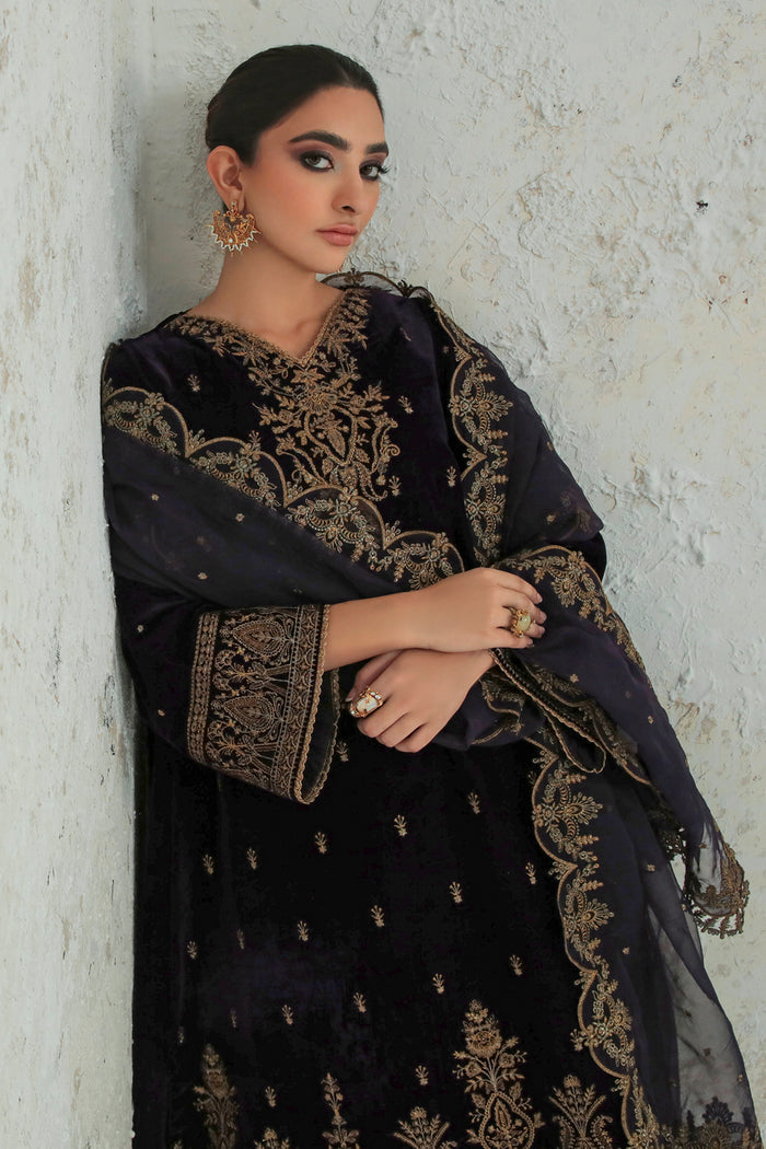 UF-239 – authentic Pakistani dress from the Velvet 25 collection for women in the UK