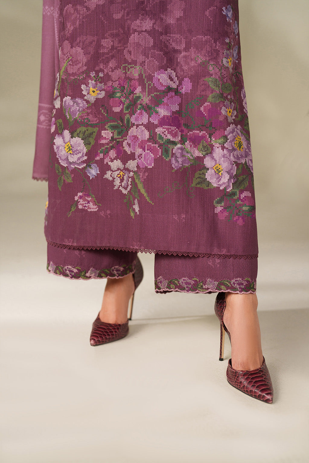 Iznik | Winter Chapter 25 | UE-566 Printed Khaddar - Casual Dress - available at Maria Faisal in UK and USA.