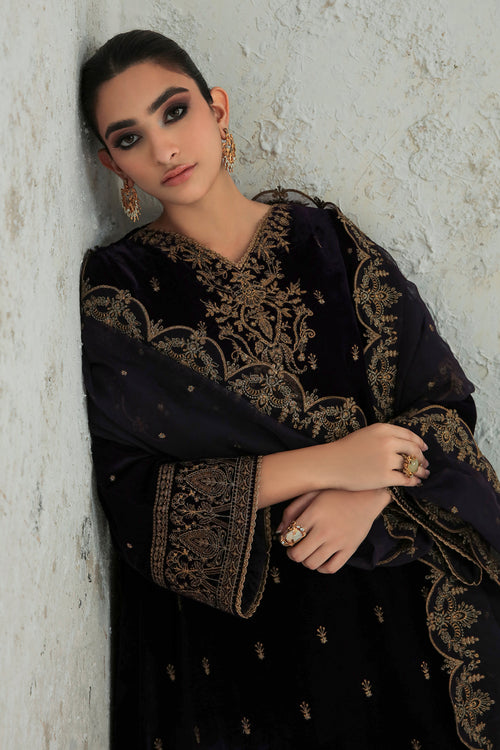 UF-239 – authentic Pakistani dress from the Velvet 25 collection for women in the UK