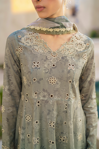 Iznik | Festive lawn 24 | SFL-10 - Designer Dress with Intricate embroidery and embellishments. Shop elegent wedding dress at Maria Faisal.