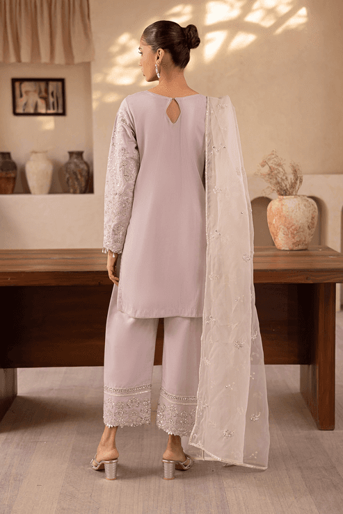 Emaan Adeel | Noore Festive Formals | YALINA by Maria Faisal - Registered Vendor of : Emaan Adeel - type : Ladies Clothes - 100% original wedding dresses