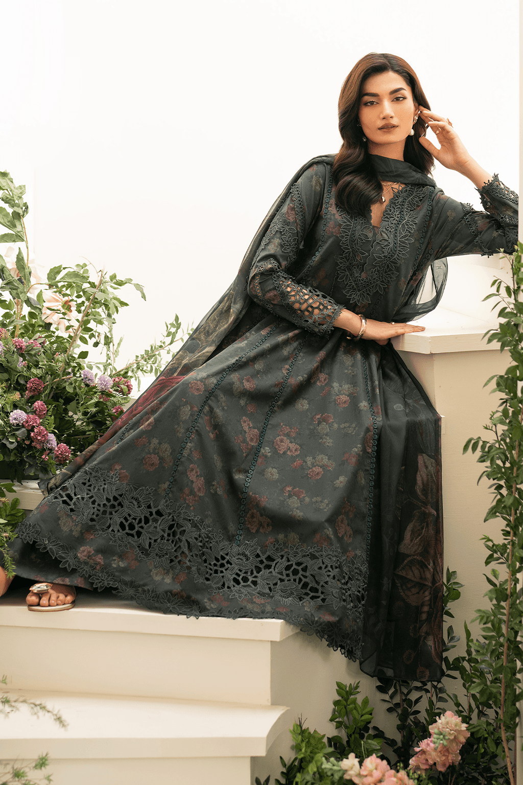 Iznik | Festive Edition | IFE-08 by Maria Faisal - Registered Vendor of : Iznik - type : Ladies Clothes - 100% original wedding dresses