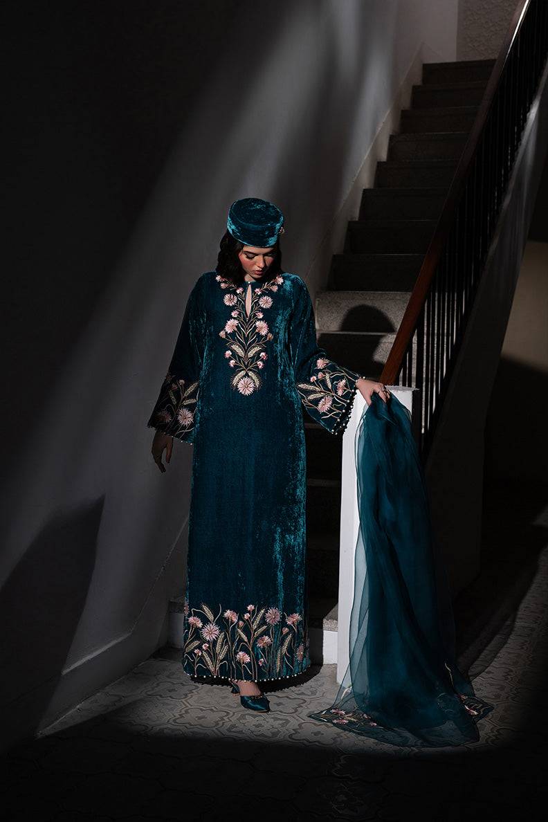 Caia | Luxury Velvet Edit 25 | Twilight custom by Maria Faisal - Registered Vendor of : Caia - type : Ladies Clothes - 100% original wedding dresses