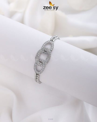 Three Linked Circles Bracelet - Bracelet 