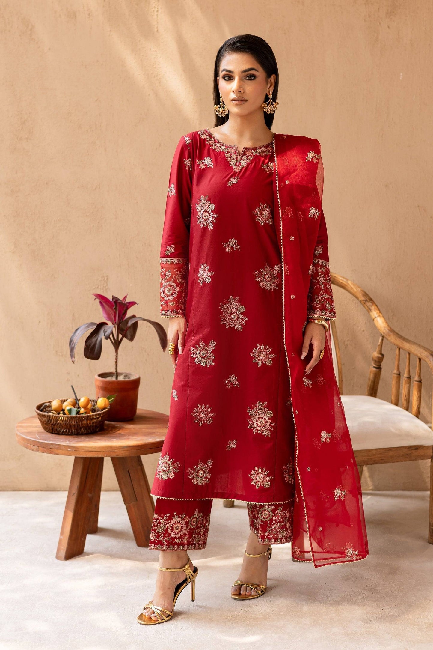 Batik | Nyra Embroidered Summer Solids | Starburst by Maria Faisal - Registered Vendor of : Batik - type : Ladies Clothes - 100% original wedding dresses