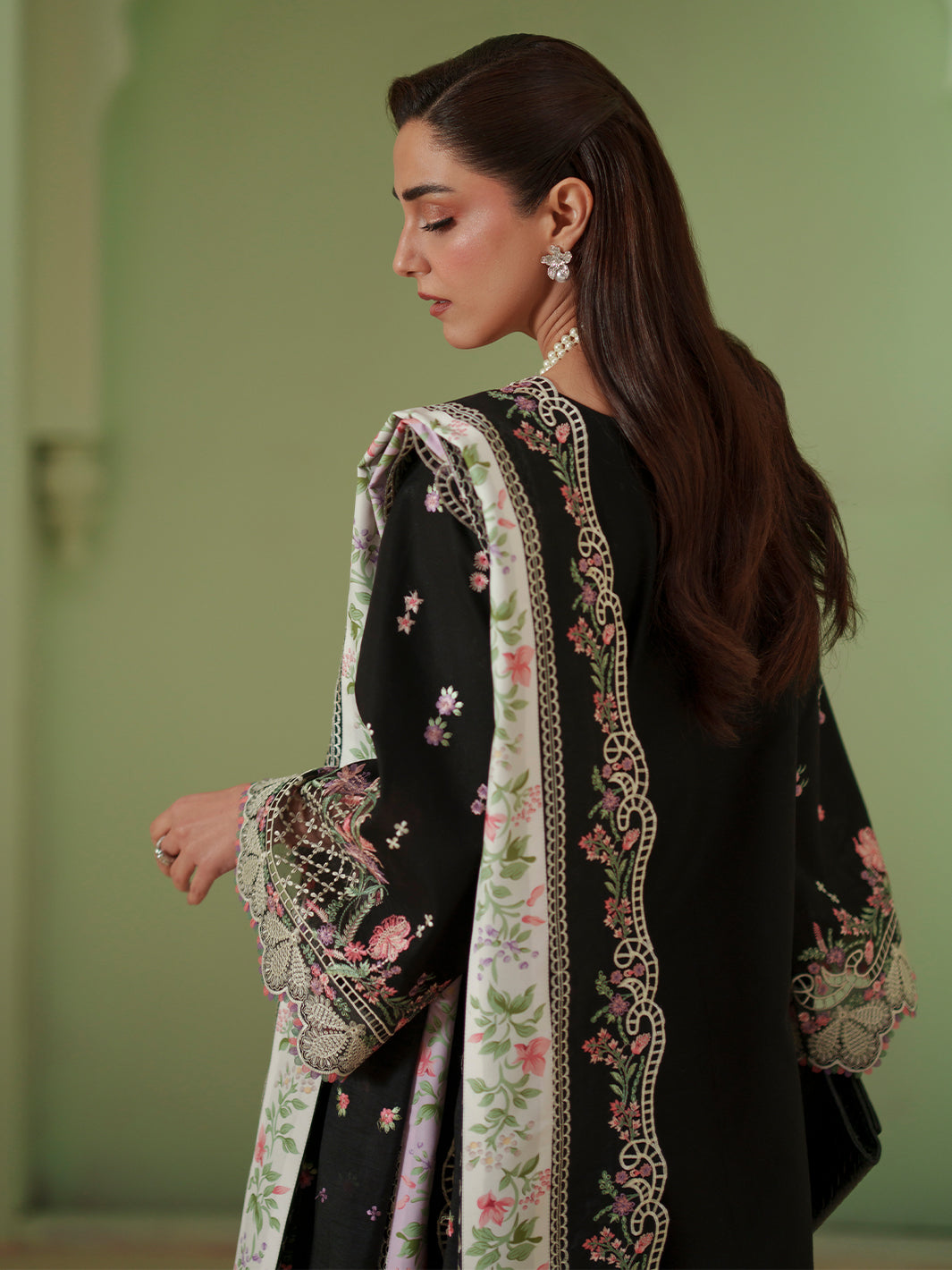 Bin Ilyas | Mashriq Luxury Lawn 26 | D-112-B - Luxury Dress - available at Maria Faisal in UK and USA.