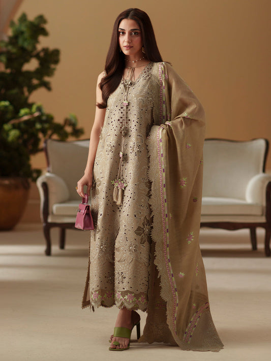 Bin Ilyas | Mashriq Luxury Lawn 26 | D-113-A - Luxury Dress - available at Maria Faisal in UK and USA.