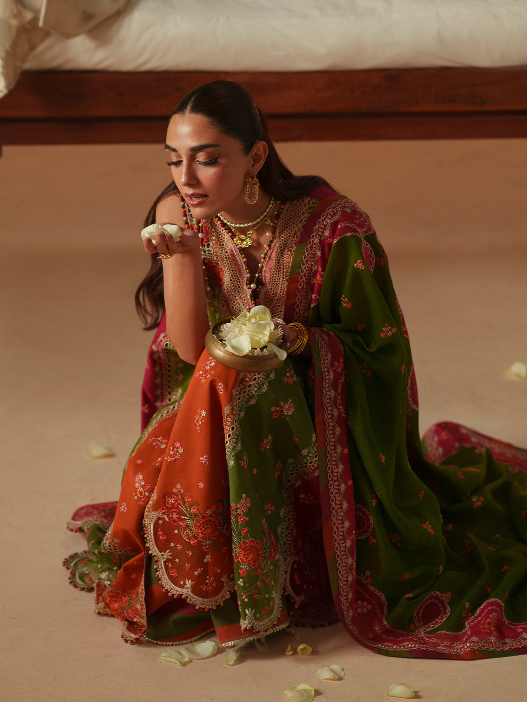 Bin Ilyas | Mashriq Luxury Lawn 26 | D-114-B - Luxury Dress - available at Maria Faisal in UK and USA.