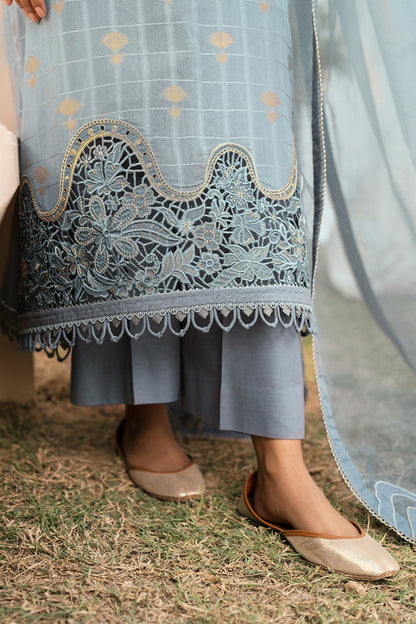 Baroque | Luxury Pret 24 | JACQUARD LAWN UF-606 - Designer Dress with Intricate embroidery and embellishments. Shop elegent wedding dress at Maria Faisal.