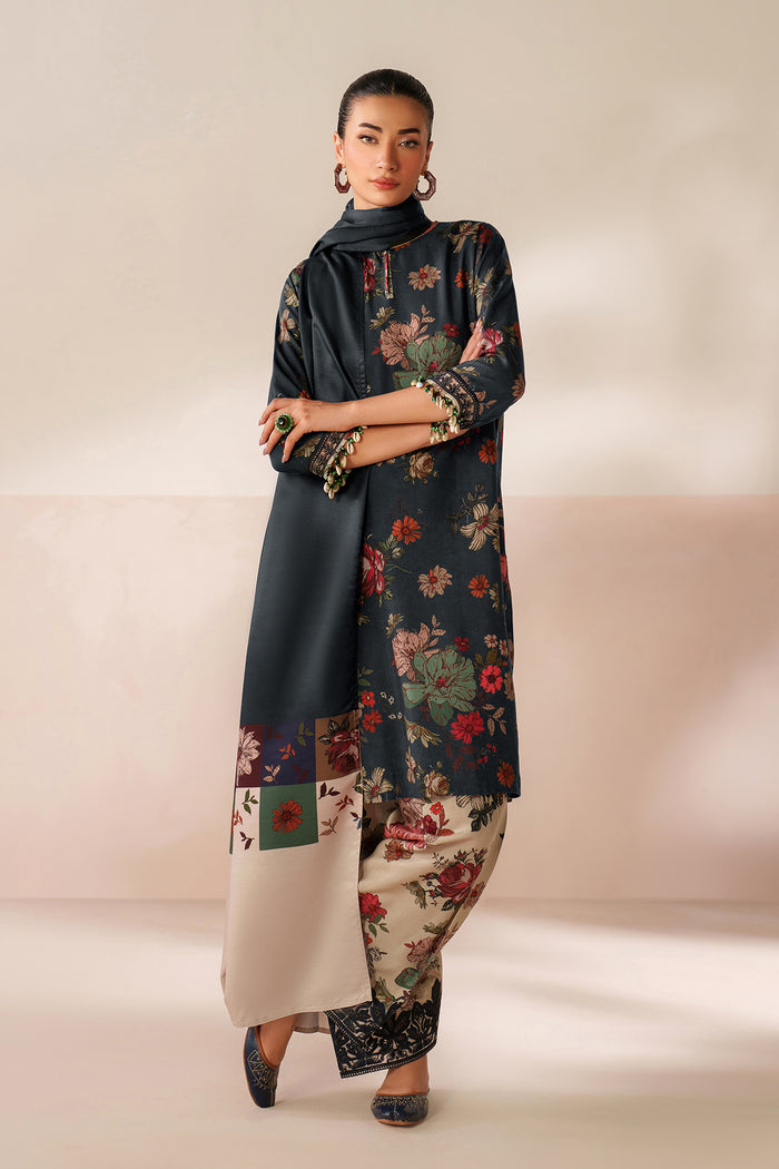 Baroque | Luxury Pret 25 | UF-4294 - Formal Dress - available at Maria Faisal in UK and USA.