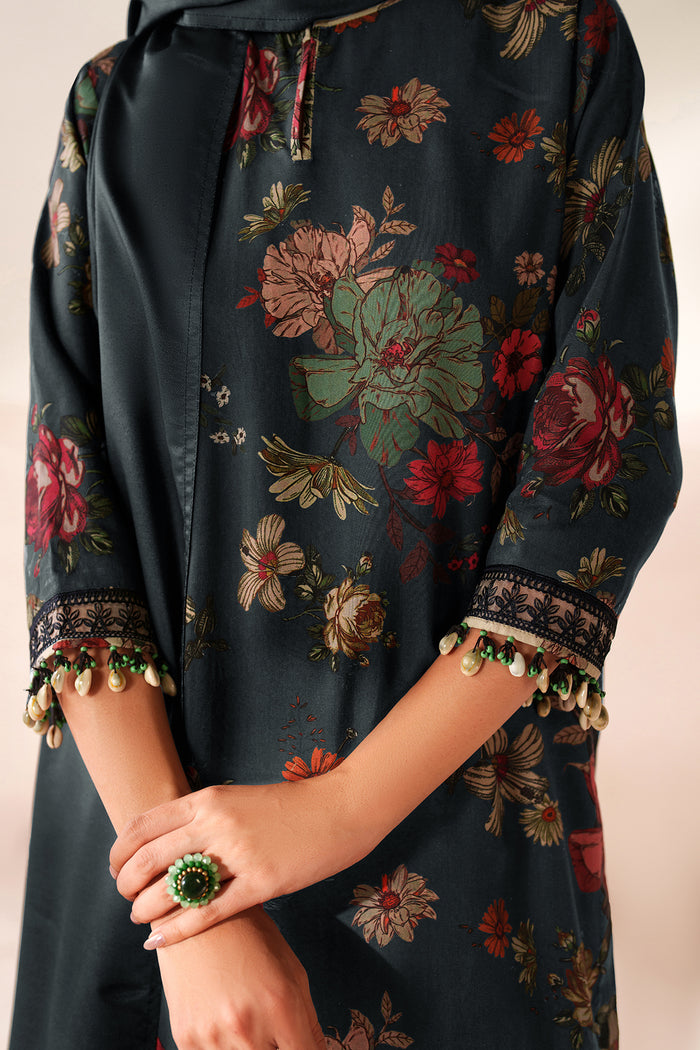 Baroque | Luxury Pret 25 | UF-4294 - Formal Dress - available at Maria Faisal in UK and USA.