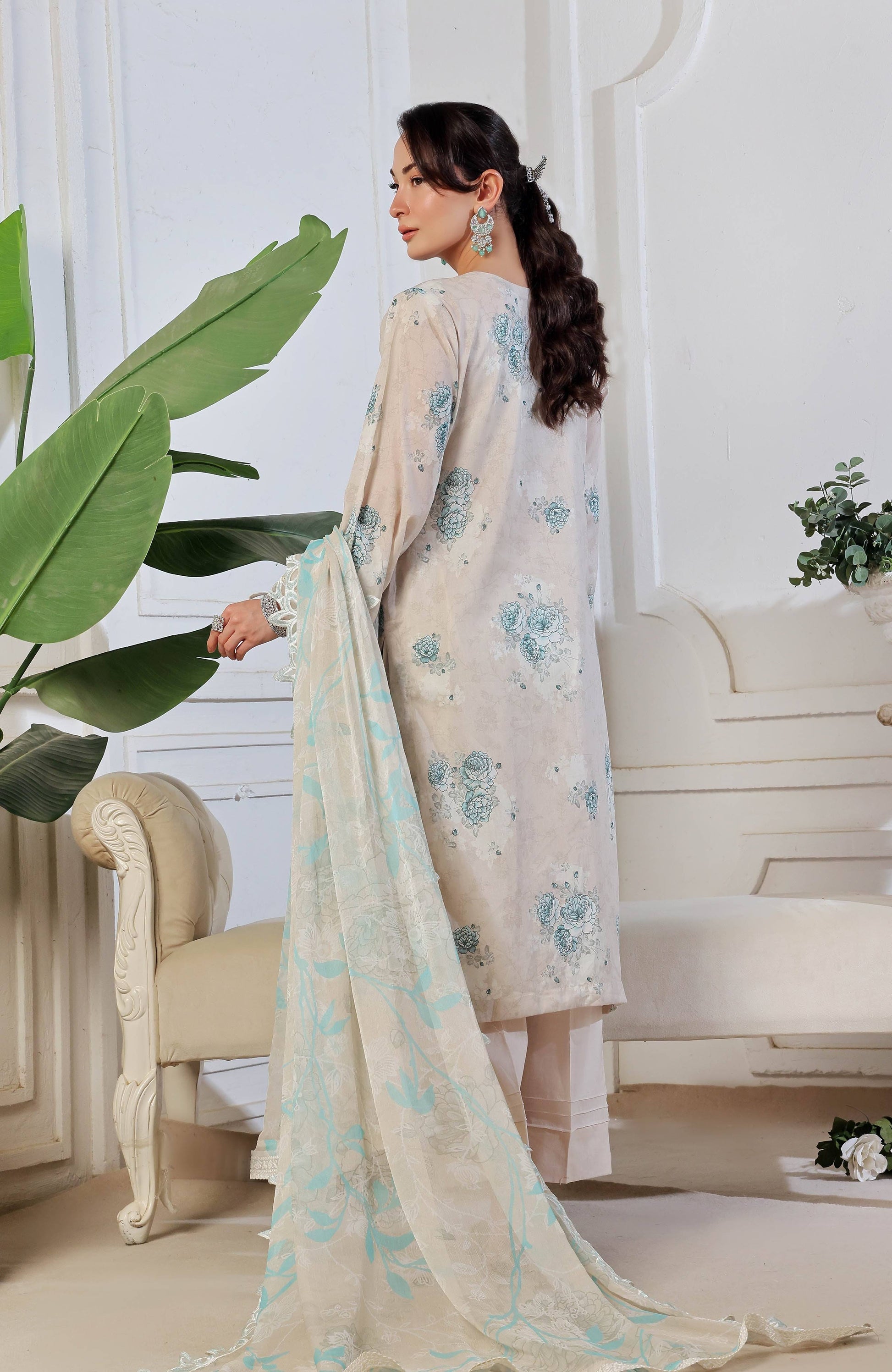 Al Zohaib | Applique Kari Cutwork Edit 25 | ACE-25-12 by Maria Faisal - Registered Vendor of : Alzohaib - type : Ladies Clothes - 100% original wedding dresses