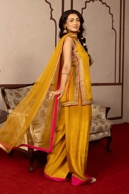 Erum Khan | Intezar e Eid | Naqsh - Luxury Dress - available at Maria Faisal in UK and USA.