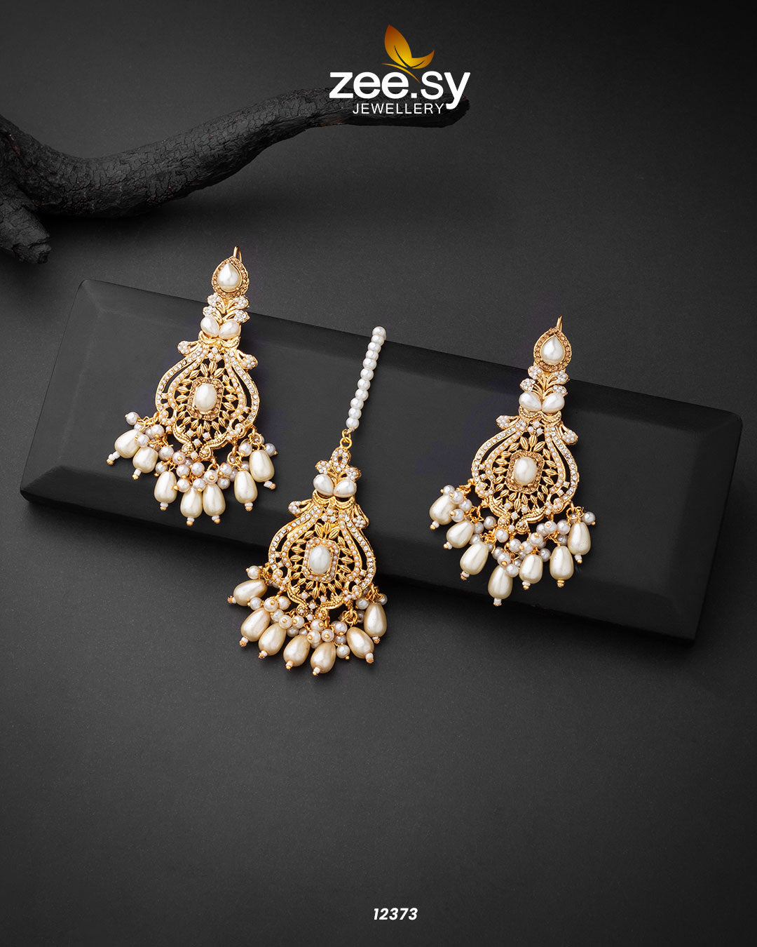 Minal's Earrings - Earrings 