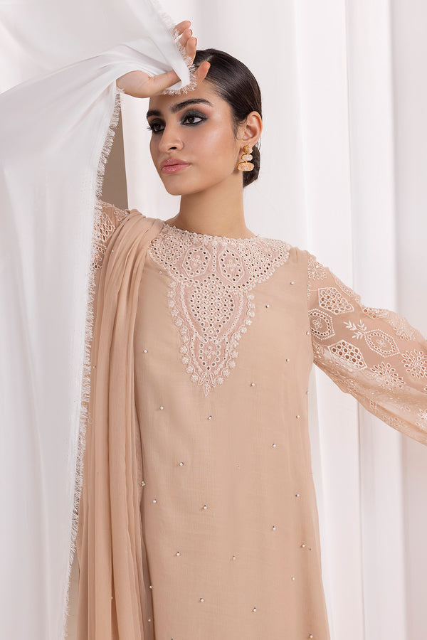 Baroque | Luxury Pret 24 | CHIFFON PR-843 - Designer Dress with Intricate embroidery and embellishments. Shop elegent wedding dress at Maria Faisal.