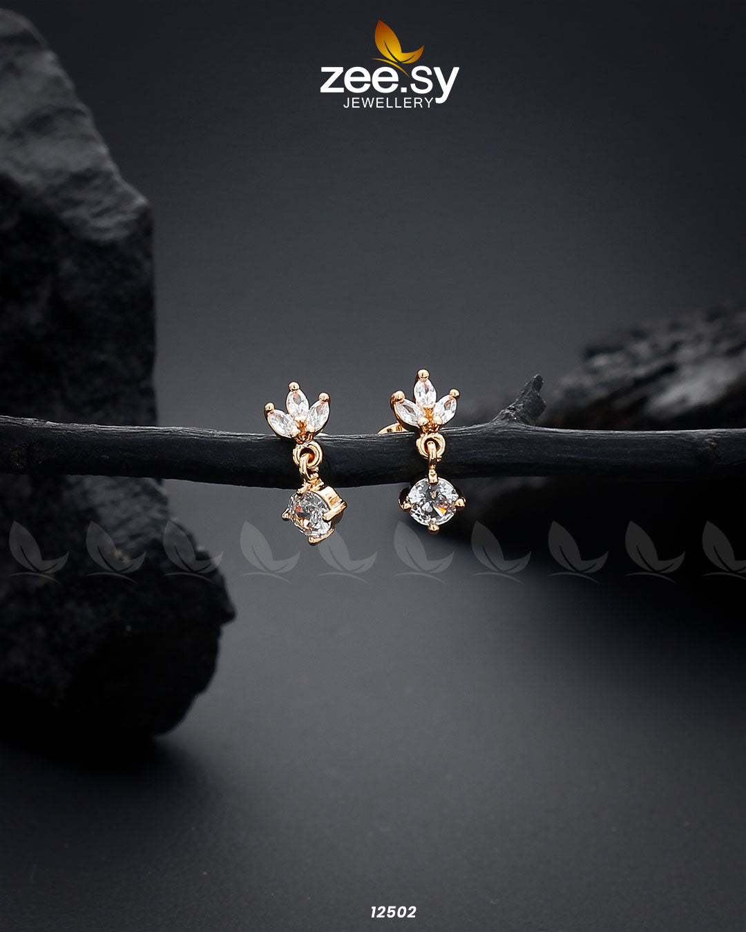 Tiny Leaf Earrings - Earrings 