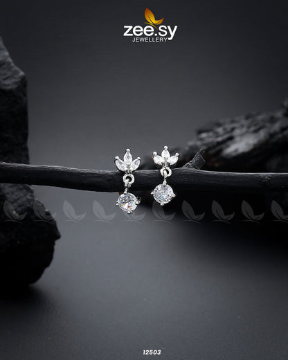 Tiny Leaf Earrings - Earrings 