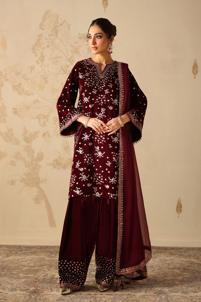 UF-4315 – authentic Pakistani dress from the Velvet 25 collection for women in the UK