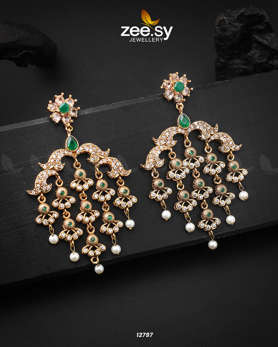Hanging Earrings - Earrings 