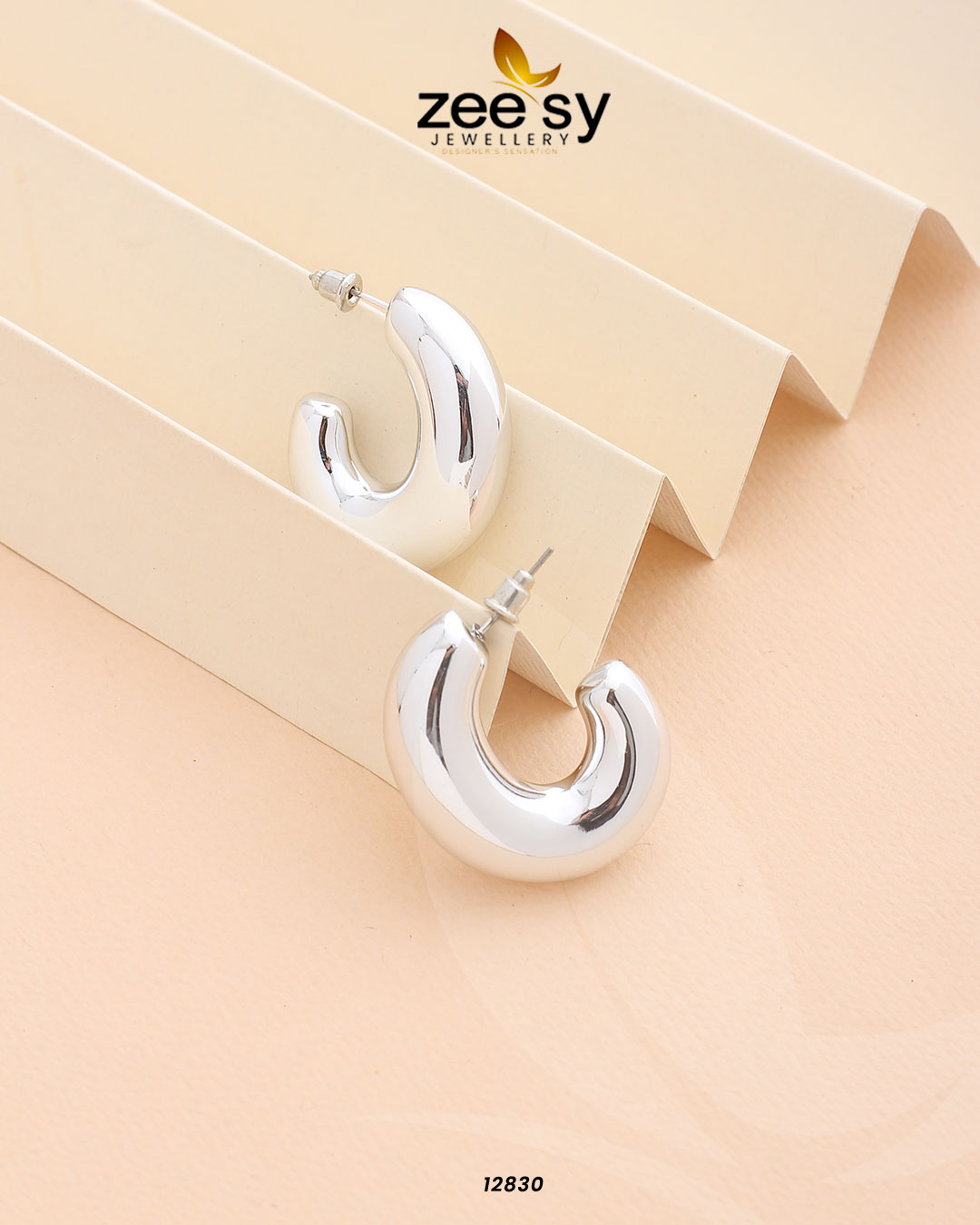 C-Type Stud Earrings - Earrings 