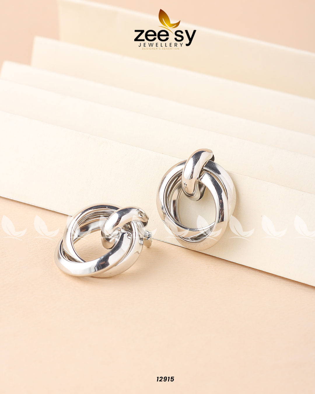Debilis Earrings - Earrings 