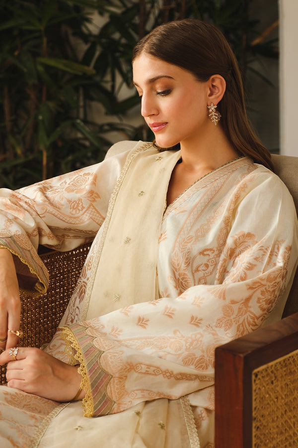 Baroque | Luxury Pret 24 | LAWN UF-662 - Designer Dress with Intricate embroidery and embellishments. Shop elegent wedding dress at Maria Faisal.