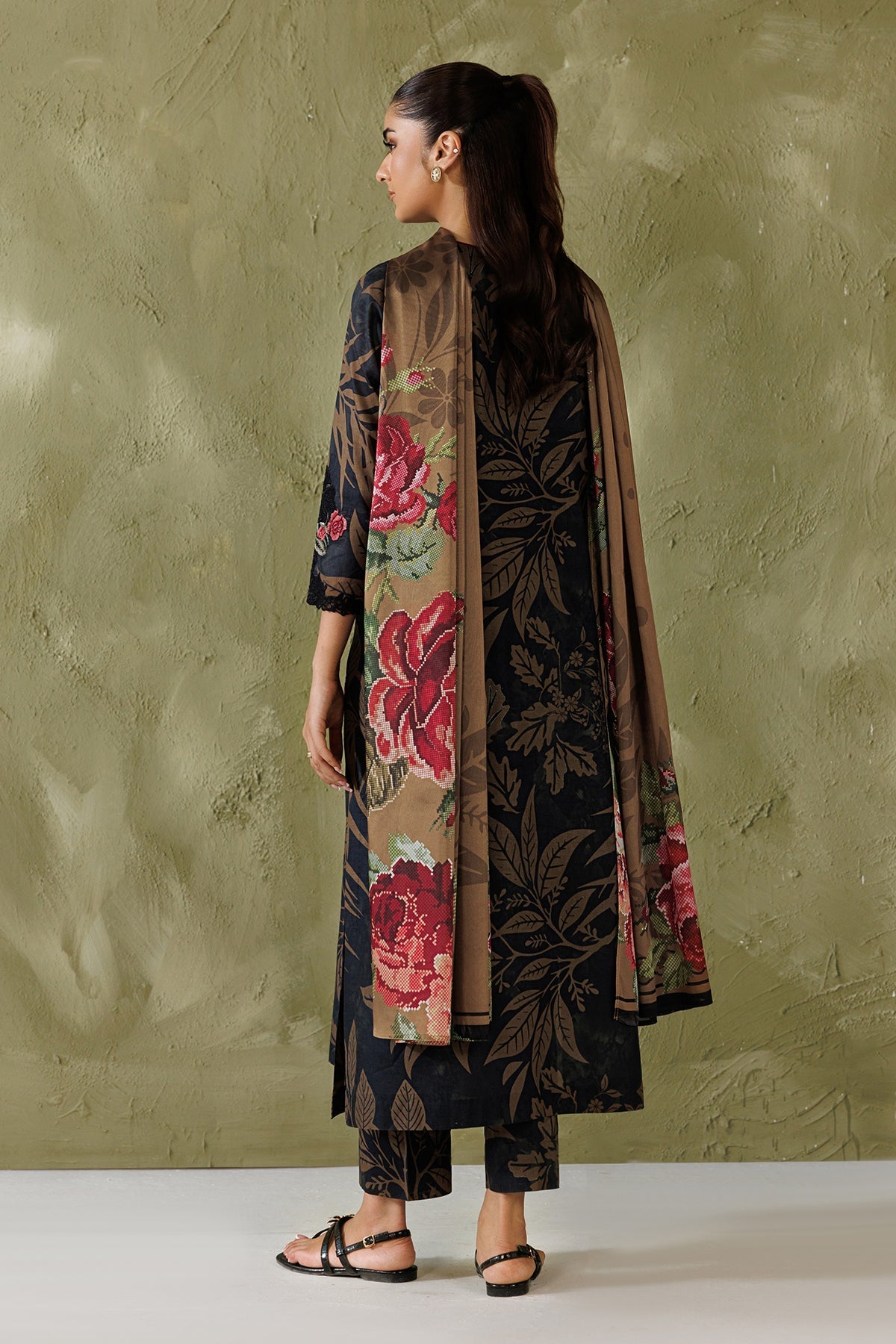 Baroque | Luxury Summer Pret | UF-4506 - Luxury Dress - available at Maria Faisal in UK and USA.