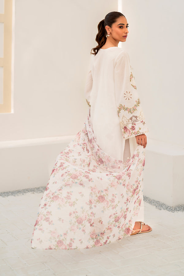 Baroque | Luxury Pret 24 | LAWN UF-665 - Designer Dress with Intricate embroidery and embellishments. Shop elegent wedding dress at Maria Faisal.