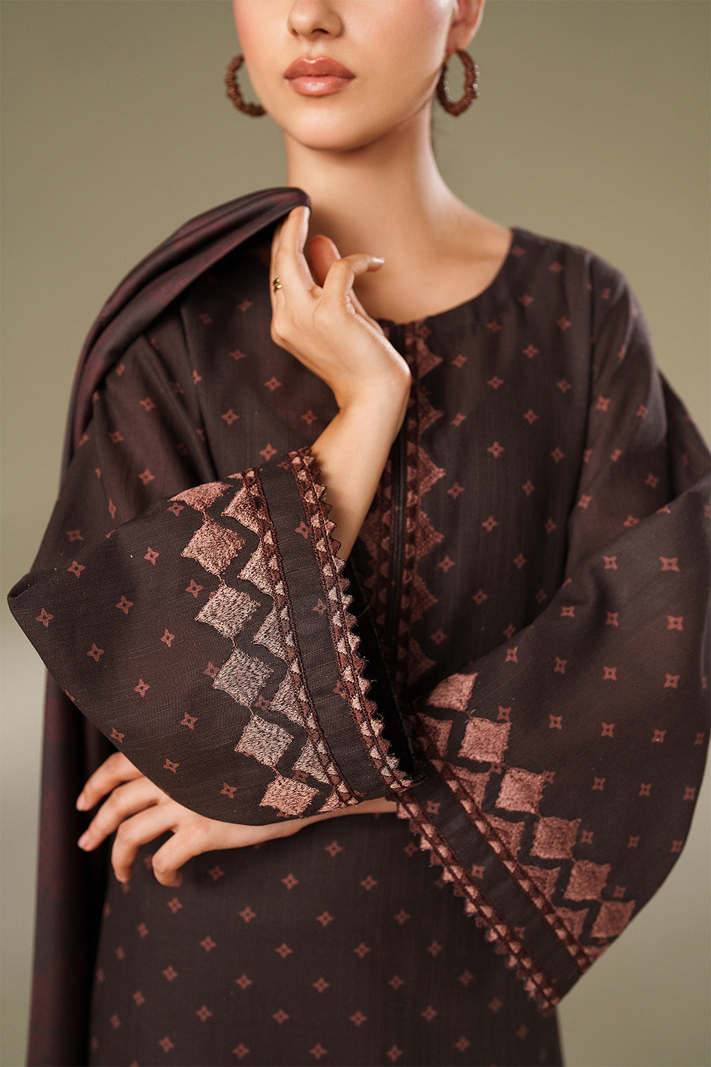 Iznik | Winter Chapter 25 | UE-559 Printed Khaddar - Casual Dress - available at Maria Faisal in UK and USA.